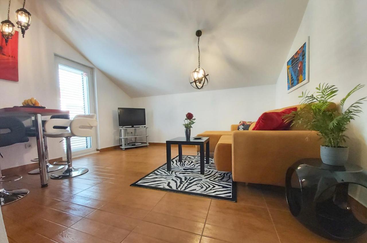 Adria Apartments And Rooms Ragusa Esterno foto