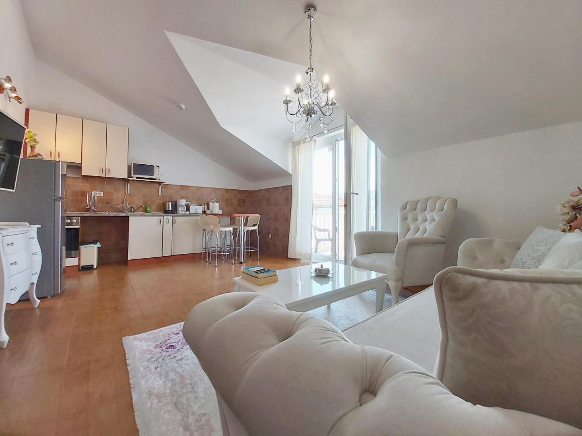 Adria Apartments And Rooms Ragusa Esterno foto
