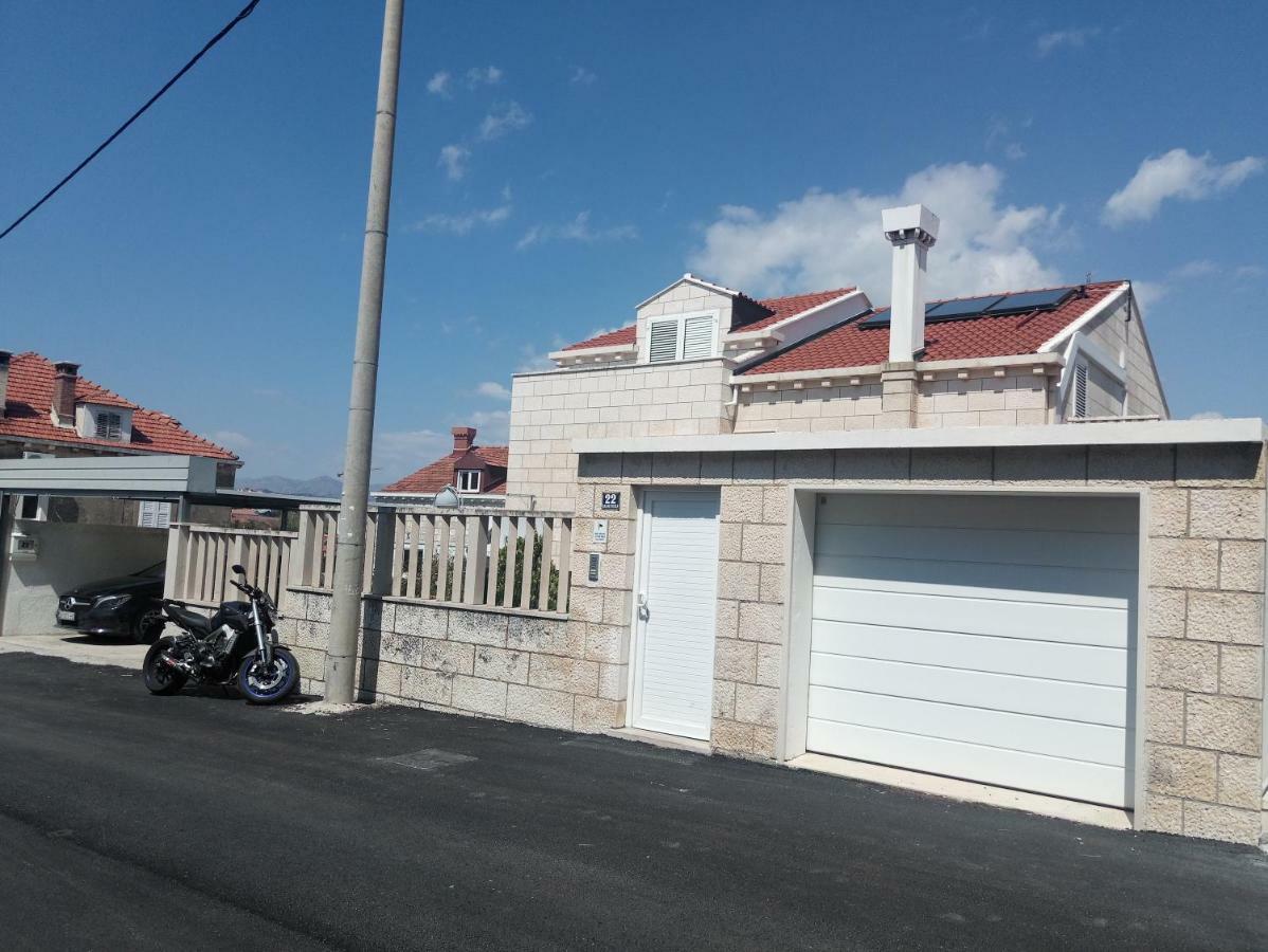 Adria Apartments And Rooms Ragusa Esterno foto